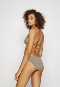 Bruno Banani Triangle Set - Bikini - Stone -Korting Dameskleding 045f472a6ef24724a24e706526954544