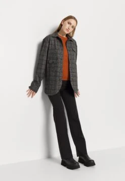 DRYKORN Broek - Schwarz 9 DRYKORN Broek - Schwarz -Korting Dameskleding 149a58090da34a9d893d7fd19ad4d875