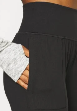 Athleta Salutation - Trainingsbroek - Black 9 Athleta Salutation - Trainingsbroek - Black -Korting Dameskleding 169f7e1231904f29a5b5c579ad5461b7