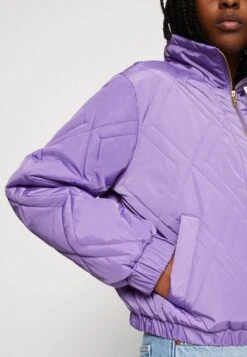 Noisy May Ziggy Quilt - Bomberjacks - Paisley Purple -Korting Dameskleding 2cc51ded0654446793462669bad83c69