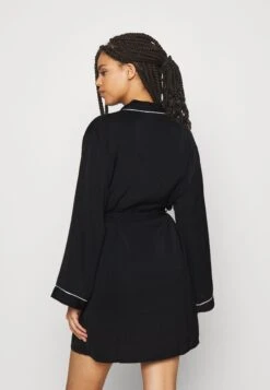 Anna Field Amanda Satin Dressing Gown - Badjas - Black -Korting Dameskleding 2ed7ad8212184e4ca1dc1b97ba75f567