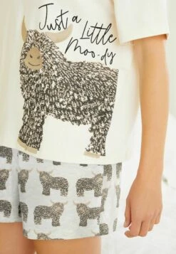 Next Hamish The Highland Cow Short Set Standard - Pyjama - Ecru 9 Next Hamish The Highland Cow Short Set Standard - Pyjama - Ecru -Korting Dameskleding 4ee1a2019ae84b0d901a10a49fb5f641