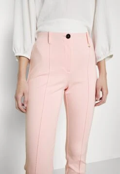 MARC CAIN Broek - Soft Powder Pink 15 MARC CAIN Broek - Soft Powder Pink -Korting Dameskleding 56e4325bdf3441e192fe9c307f51a315