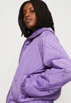 Noisy May Ziggy Quilt - Bomberjacks - Paisley Purple -Korting Dameskleding 604481d441104a38af6d6f550ca6ac93