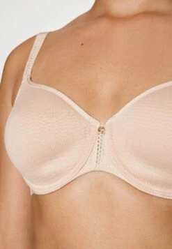 Chantelle Chic Essential Spacer - Beugel Bh - Golden Beige 13 Chantelle Chic Essential Spacer - Beugel Bh - Golden Beige -Korting Dameskleding 729944b97aeb46d7a0e857339f3dfcdb