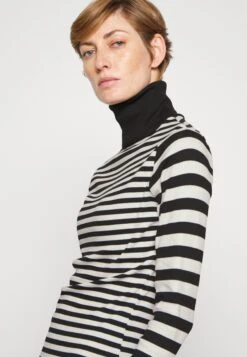 Leon Long Sleeve - Longsleeve - Zebra -Korting Dameskleding 743595dfb6274b09b26dd9942918a218