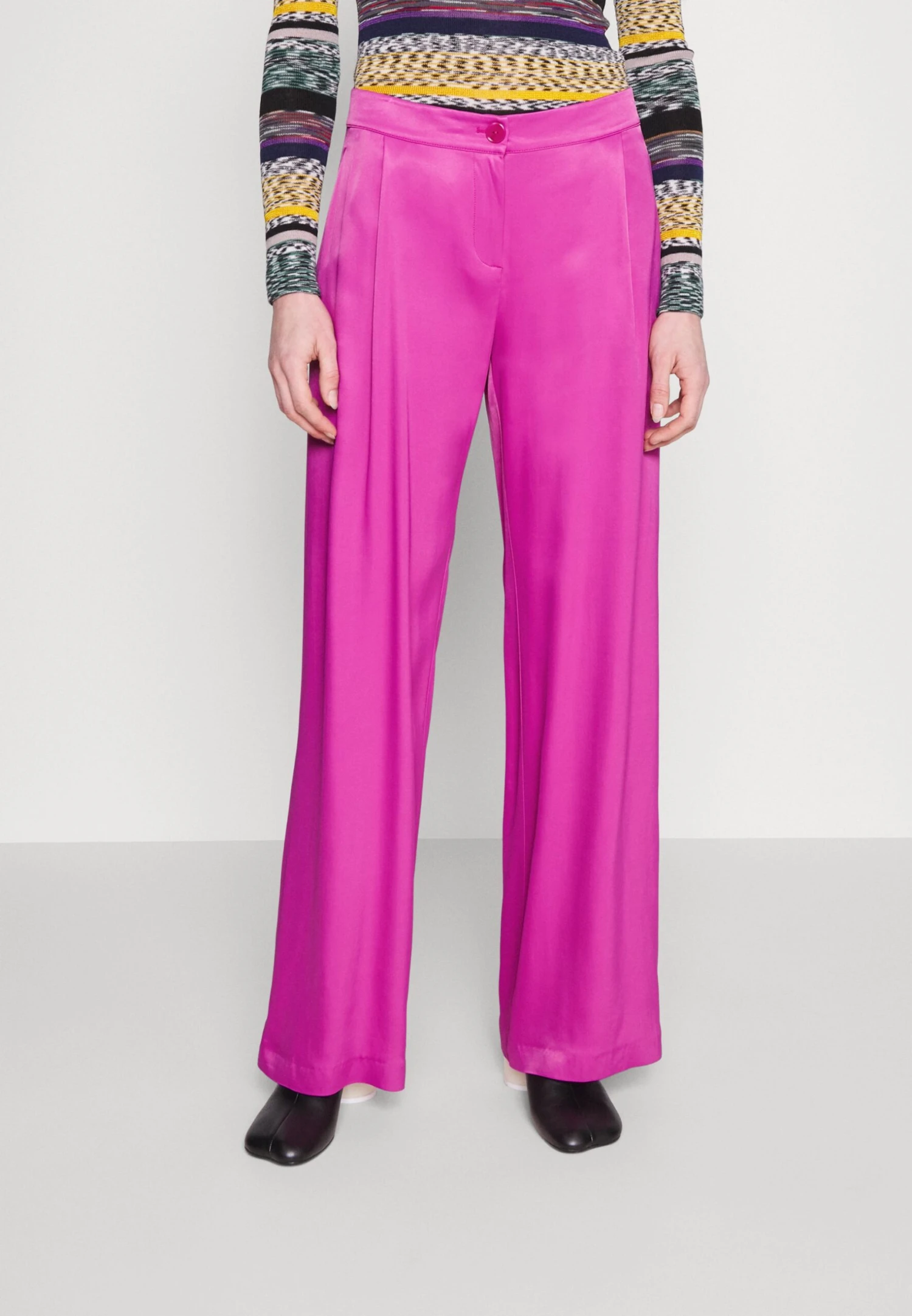 Patrizia Pepe Pantaloni Trousers - Broek - Orchid Purple 1 Patrizia Pepe Pantaloni Trousers - Broek - Orchid Purple