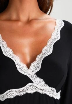 Anna Field Nachtjapon - Black -Korting Dameskleding 9cbb26f39b384778a8a395532fe9436b