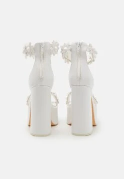 KOI FOOTWEAR A Secret Arrangement - Sandalen Met Hoge Hak - White -Korting Dameskleding 9e500198ab02441e8bc375244c8761de