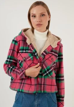 LELA Regular Fit - Jas - Fuchsia 12 LELA Regular Fit - Jas - Fuchsia -Korting Dameskleding a8898e2a63204f299a1774a98a237bf2