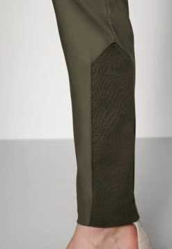 Mos Mosh Blake Night Pant Sustainable - Chino - Grape Leaf 9 Mos Mosh Blake Night Pant Sustainable - Chino - Grape Leaf -Korting Dameskleding d5b512bd0a4449bebf5b9df058e98782