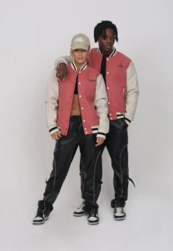 Lamar Varsity Jacket Unisex - Imitatieleren Jas - Coral -Korting Dameskleding da79dc0c8f6446288071845f3a0ab1e8