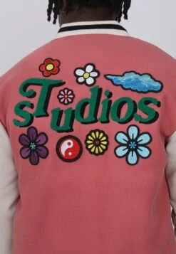 Lamar Varsity Jacket Unisex - Imitatieleren Jas - Coral -Korting Dameskleding f986d7d94a644611ab0775d98e9acc81